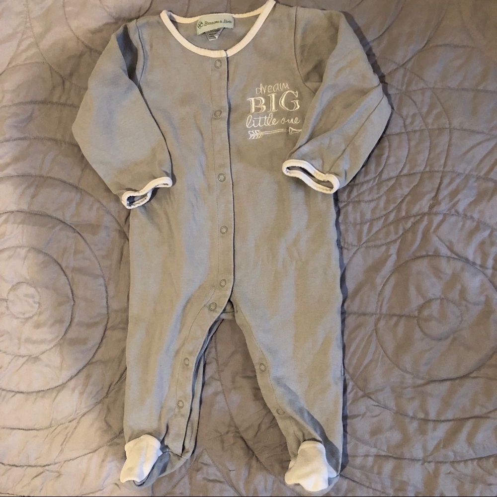 ‘Dream Big Little One ‘ Embroidered Sleeper